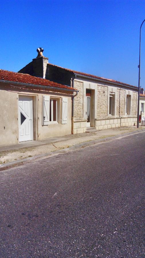 Villa L'Orchidee Talais Exterior foto